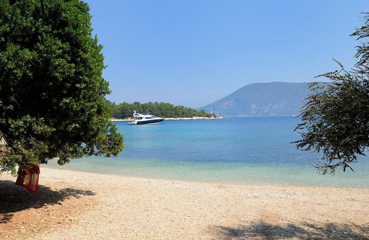 Villa Ireni Waterfont Fiskardo Extérieur photo