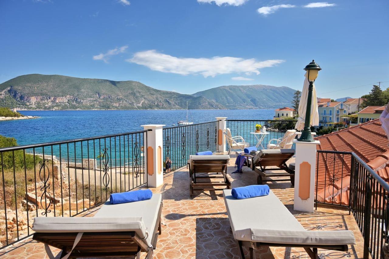 Villa Ireni Waterfont Fiskardo Extérieur photo