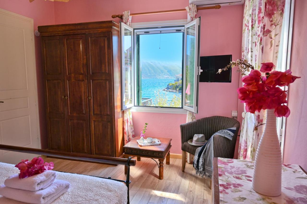 Villa Ireni Waterfont Fiskardo Extérieur photo